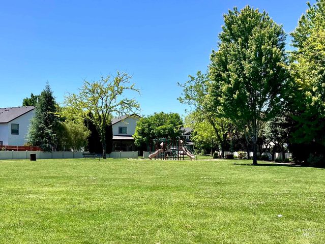 6287 Silver Elm Way, Meridian, ID 83646