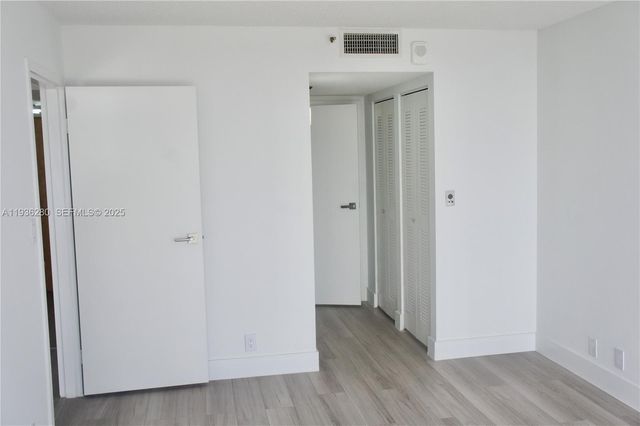 7601 E Treasure Dr 1406, North Bay Village, FL 33141