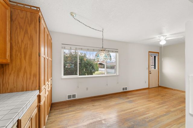 12425 E Olive Ave, Spokane Valley, WA 99216