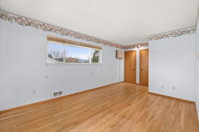 12425 E Olive Ave, Spokane Valley, WA 99216