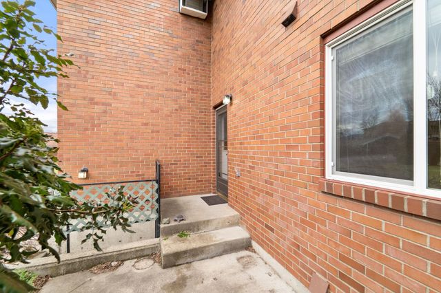12425 E Olive Ave, Spokane Valley, WA 99216