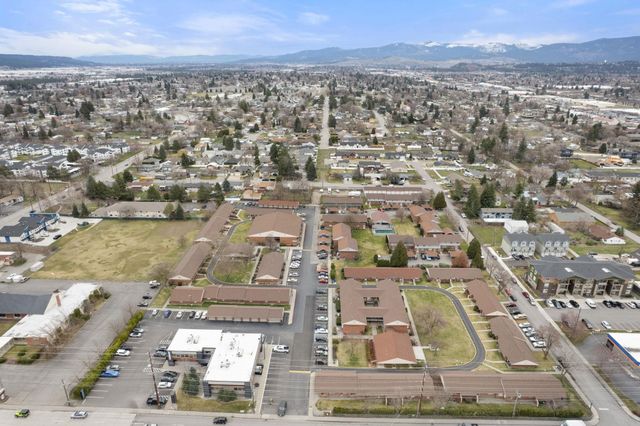 12425 E Olive Ave, Spokane Valley, WA 99216