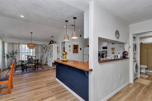 715 NE 12TH TERRACE, Crystal River, FL 34428