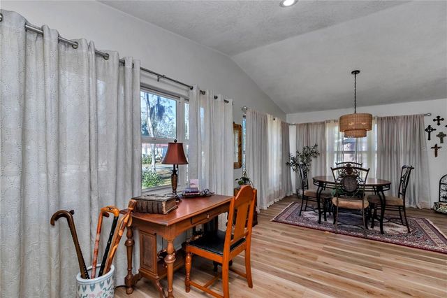 715 NE 12TH TERRACE, Crystal River, FL 34428