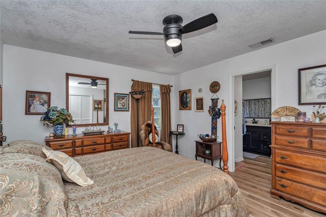 715 NE 12TH TERRACE, Crystal River, FL 34428