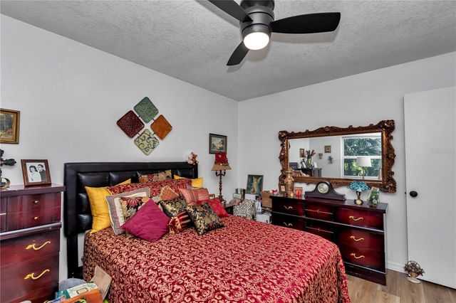 715 NE 12TH TERRACE, Crystal River, FL 34428