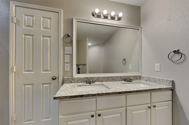 16731 N Blue Jay Drive, Conroe, TX 77385