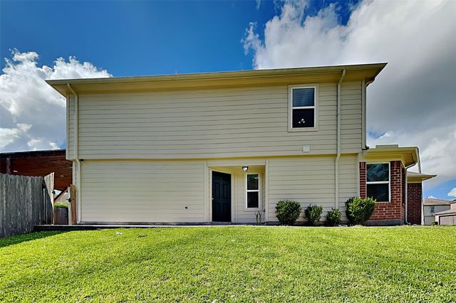 16731 N Blue Jay Drive, Conroe, TX 77385