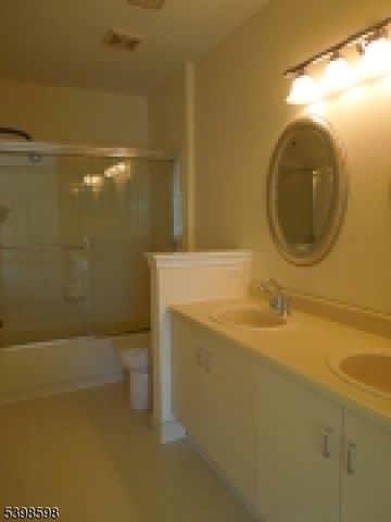 168 Potomac Dr Condo 168, Bernards Twp., NJ 07920