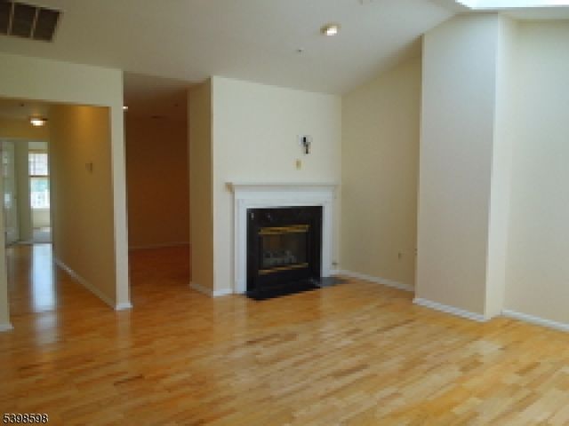 168 Potomac Dr Condo 168, Bernards Twp., NJ 07920