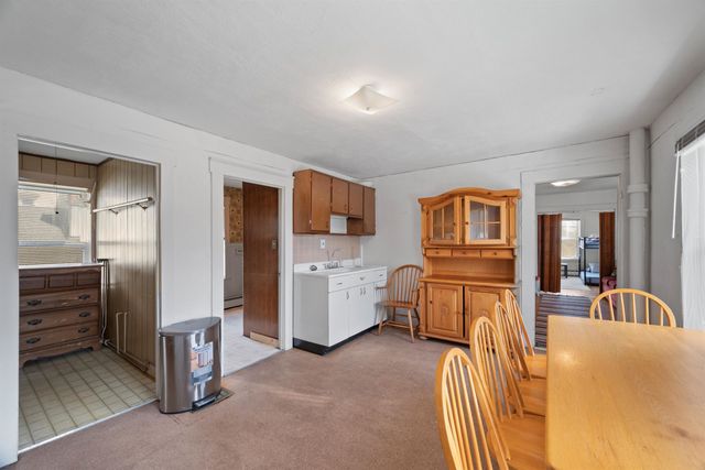 29 Woodstock Avenue, Rutland City, VT 05701
