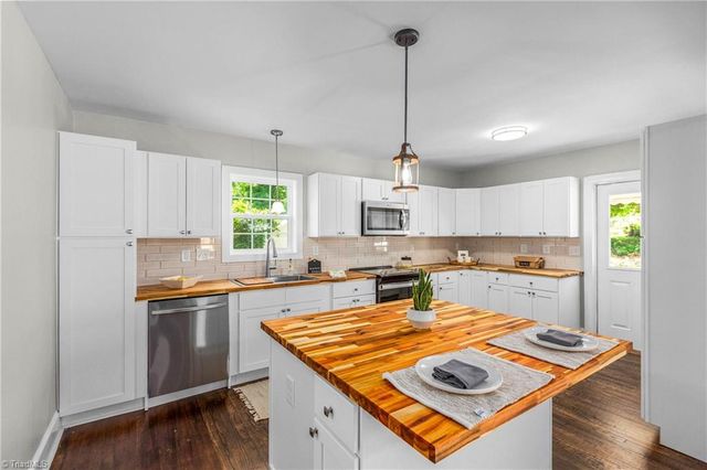 4816 Dippen Road, Walkertown, NC 27105