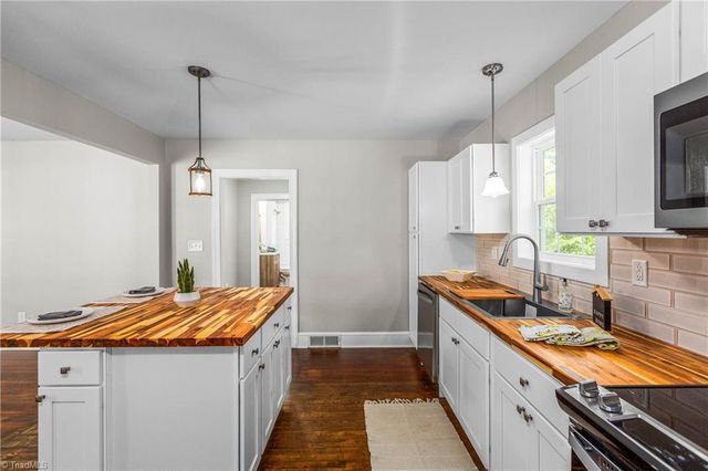 4816 Dippen Road, Walkertown, NC 27105