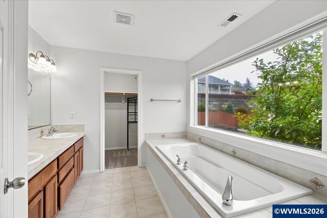 2321 Banyonwood Av NW, Salem, OR 97304