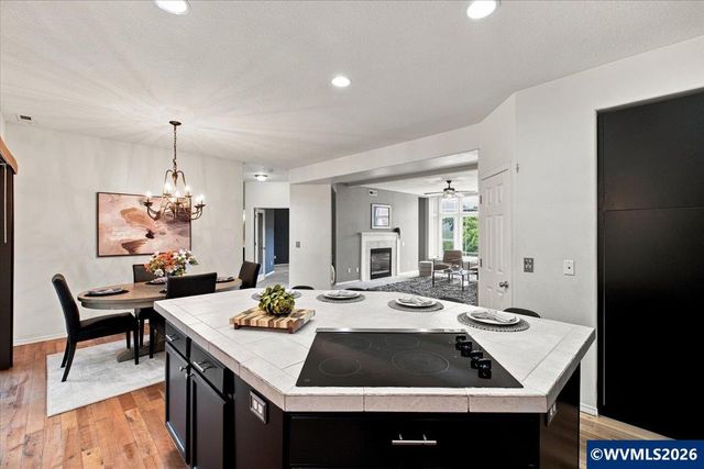 2321 Banyonwood Av NW, Salem, OR 97304