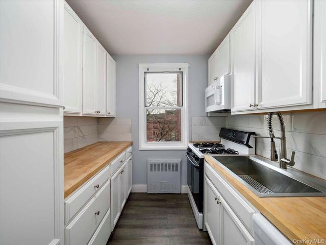 3 Sadore Ln 4P, Yonkers, NY 10710