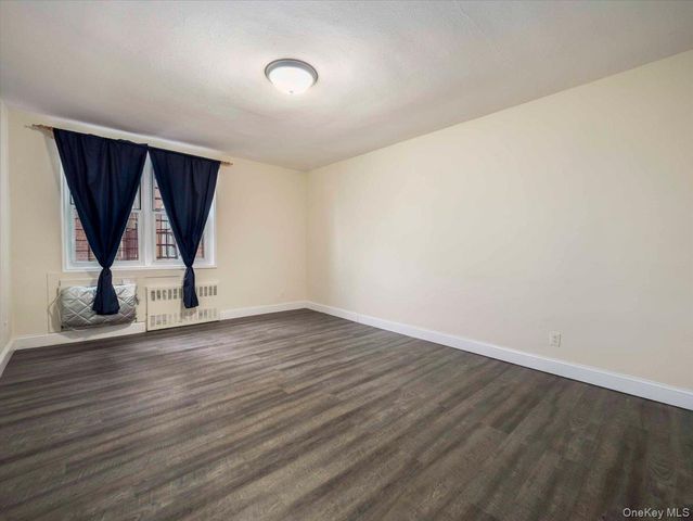 3 Sadore Ln 4P, Yonkers, NY 10710