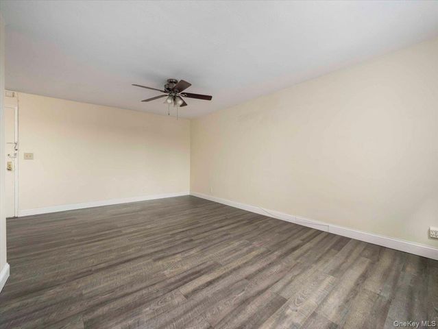 3 Sadore Ln 4P, Yonkers, NY 10710