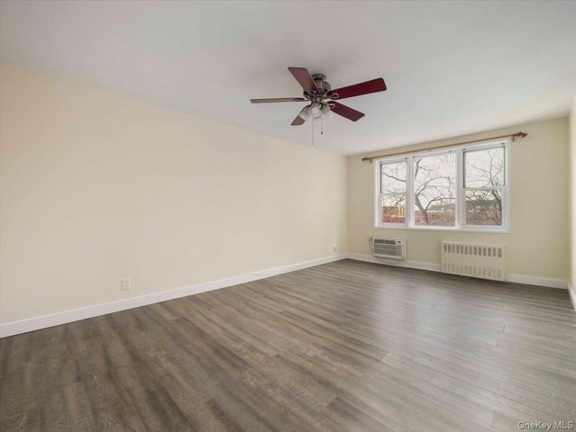 3 Sadore Ln 4P, Yonkers, NY 10710