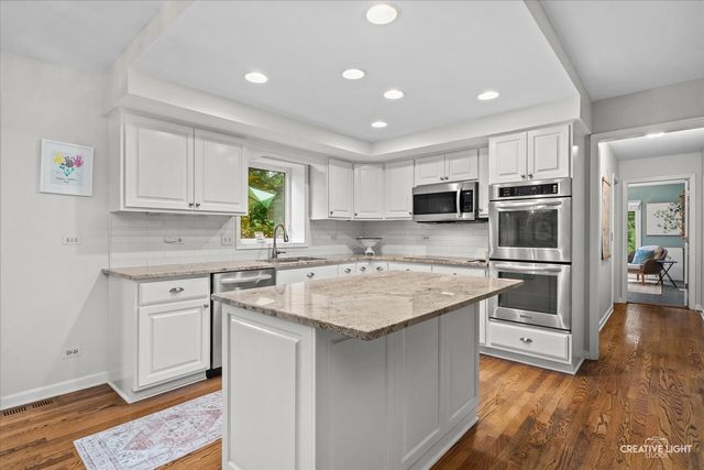 1143 Stuart Court, Naperville, IL 60540