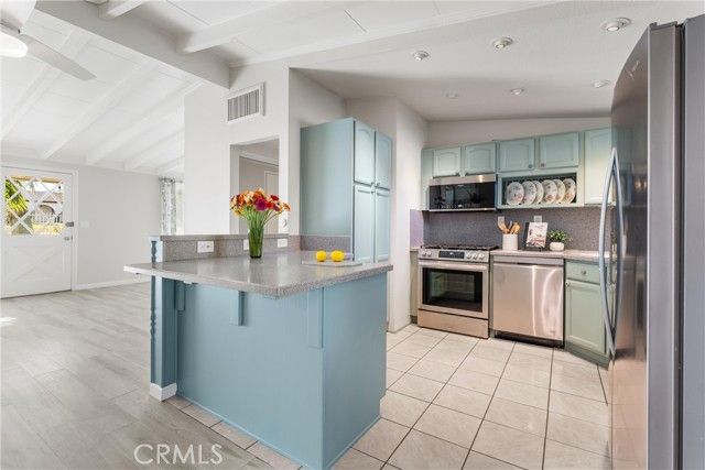 5121 W Avenue M4, Lancaster, CA 93536