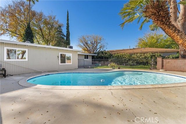 5121 W Avenue M4, Lancaster, CA 93536