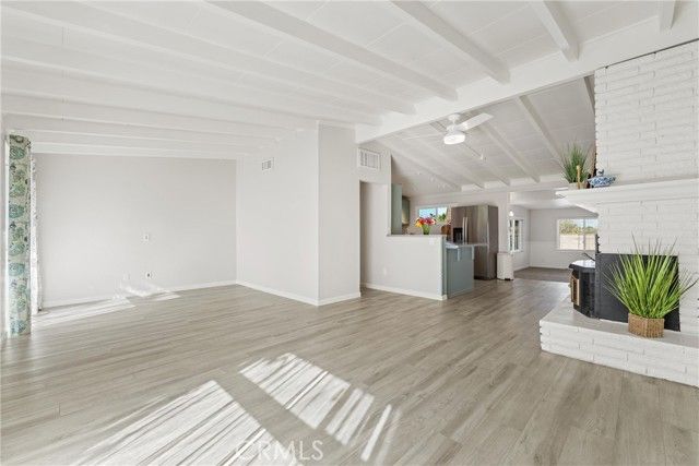 5121 W Avenue M4, Lancaster, CA 93536