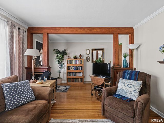606 W TIMBER RIDGE Drive, Peoria, IL 61615
