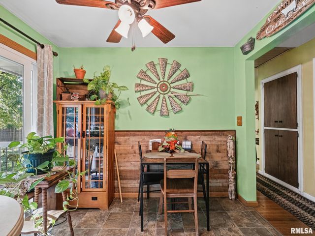 606 W TIMBER RIDGE Drive, Peoria, IL 61615