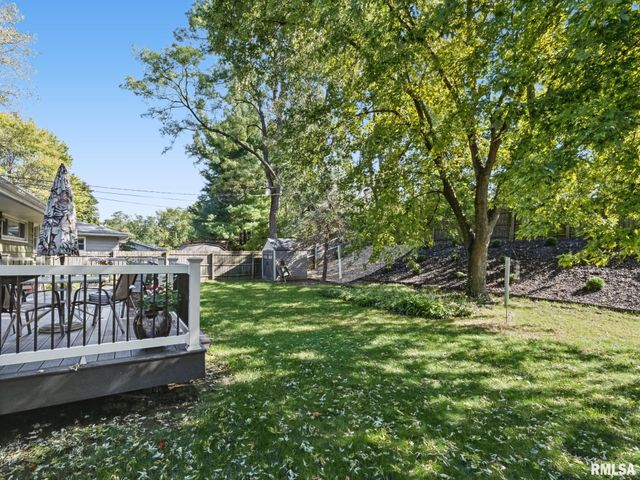 606 W TIMBER RIDGE Drive, Peoria, IL 61615