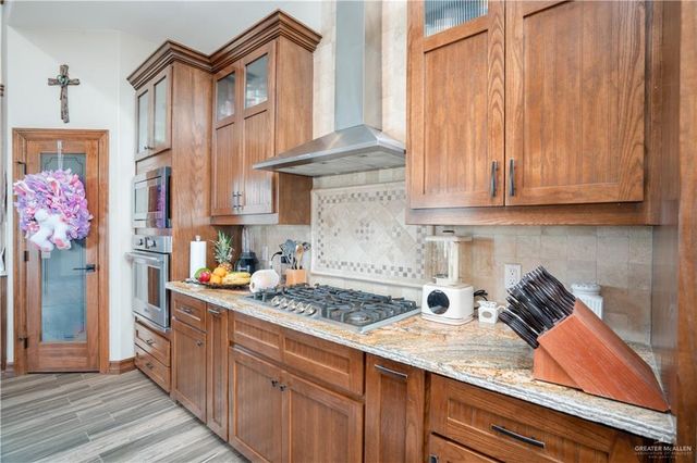 20805 Los Venados Drive, Edinburg, TX 78542