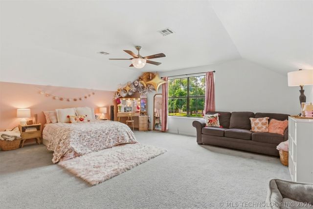 750 W 97th Place S, Jenks, OK 74037