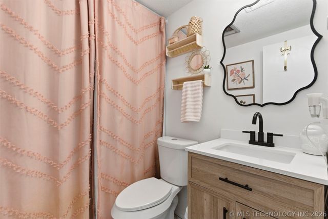 750 W 97th Place S, Jenks, OK 74037