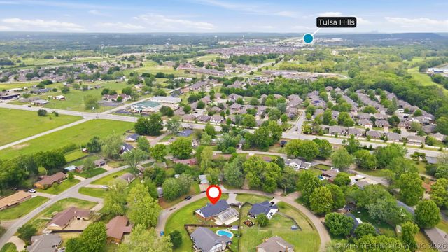 750 W 97th Place S, Jenks, OK 74037