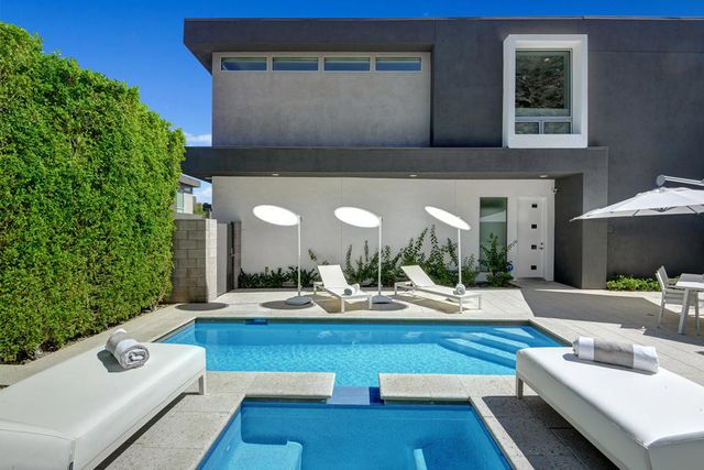 329 Goleta Way, Palm Springs, CA 92264