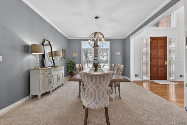 4806 Goodison Place Drive, Oakland Charter Township, MI 48306