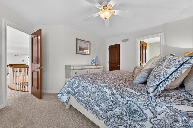 4806 Goodison Place Drive, Oakland Charter Township, MI 48306