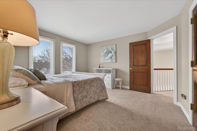 4806 Goodison Place Drive, Oakland Charter Township, MI 48306