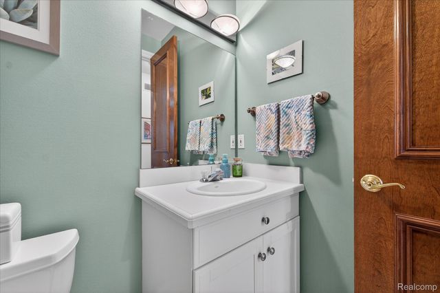 4806 Goodison Place Drive, Oakland Charter Township, MI 48306