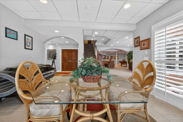 4806 Goodison Place Drive, Oakland Charter Township, MI 48306