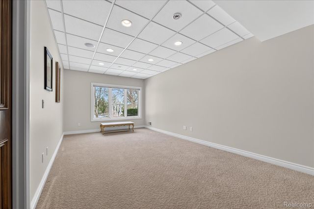 4806 Goodison Place Drive, Oakland Charter Township, MI 48306