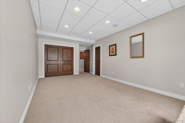 4806 Goodison Place Drive, Oakland Charter Township, MI 48306