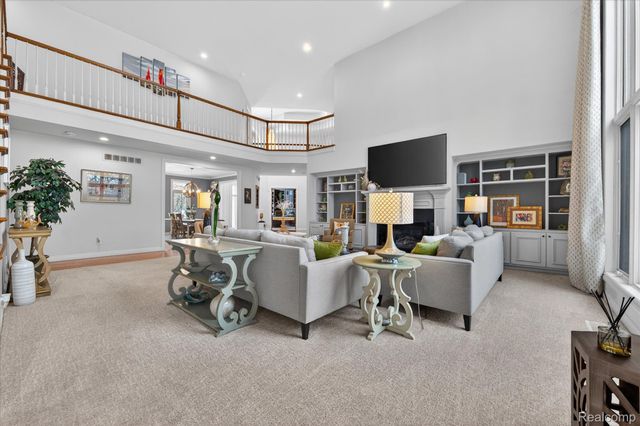 4806 Goodison Place Drive, Oakland Charter Township, MI 48306