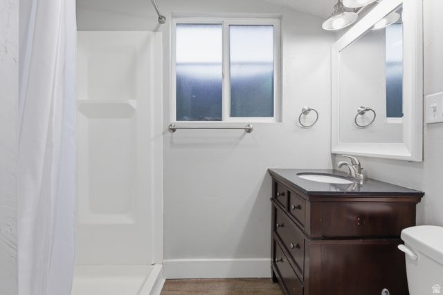 10517 S LARKSPUR DR, Sandy, UT 84094