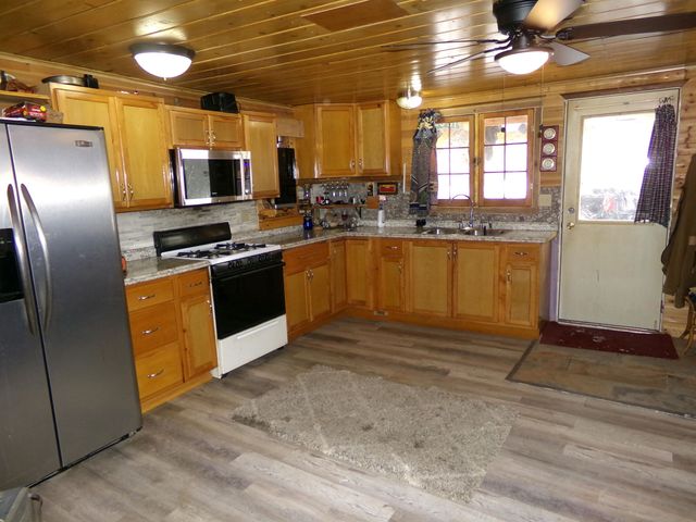 992 Lake Street, Lincoln Twp, MI 48625