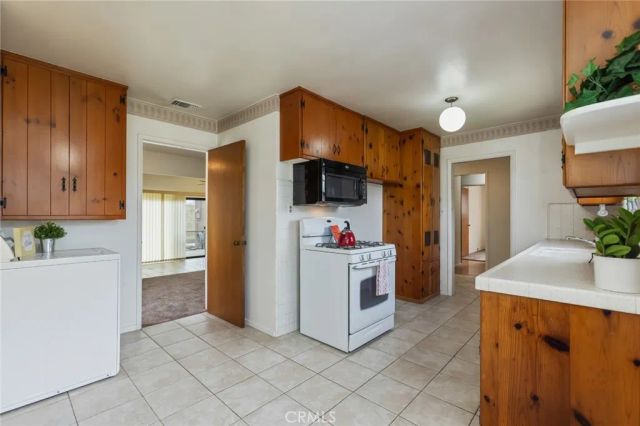 17116 Wilton Place, Torrance, CA 90504