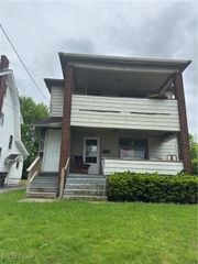 131-133 Ravenwood, Youngstown, OH 44507