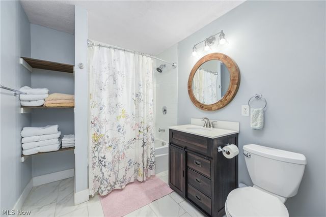 6294 Chestnut Road, Independence, OH 44131