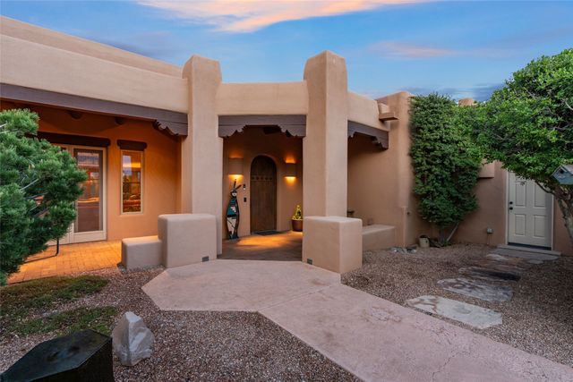 71 Sierra Rosa Loop, Santa Fe, NM 87506
