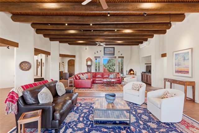 71 Sierra Rosa Loop, Santa Fe, NM 87506